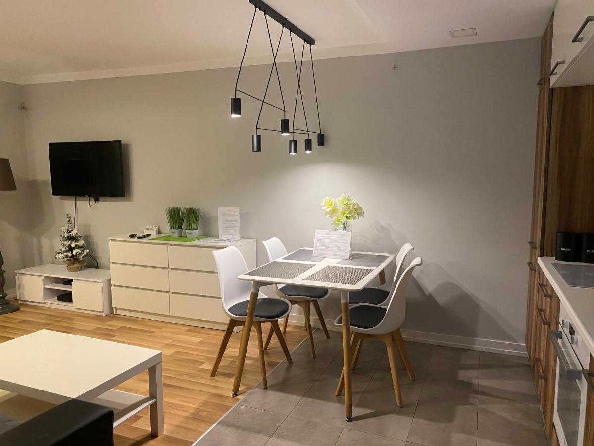 Family & Business Elegant Apartments Rynek Centrum Downtown - 2 Bedroom, Balcony, Parking Келце Екстериор снимка