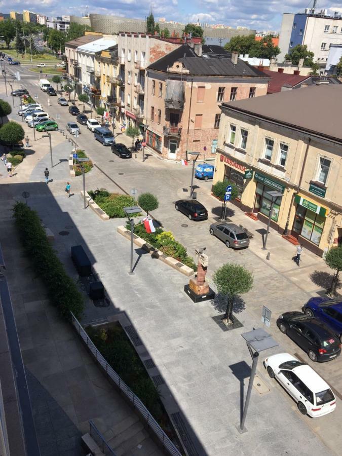 Family & Business Elegant Apartments Rynek Centrum Downtown - 2 Bedroom, Balcony, Parking Келце Екстериор снимка
