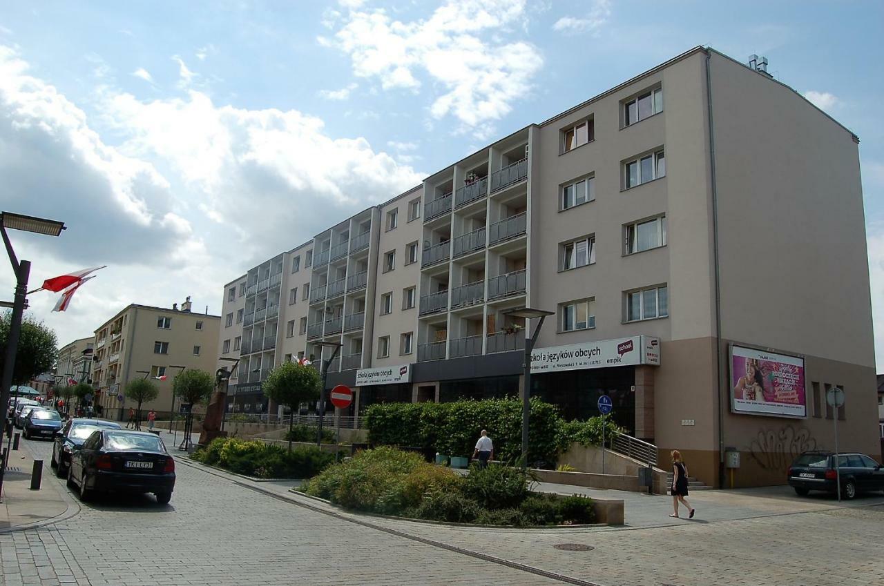 Family & Business Elegant Apartments Rynek Centrum Downtown - 2 Bedroom, Balcony, Parking Келце Екстериор снимка