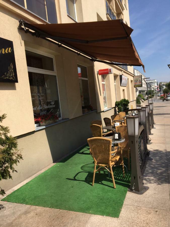 Family & Business Elegant Apartments Rynek Centrum Downtown - 2 Bedroom, Balcony, Parking Келце Екстериор снимка