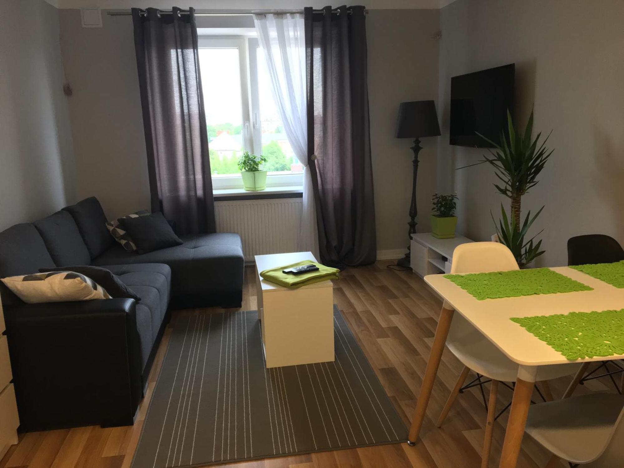 Family & Business Elegant Apartments Rynek Centrum Downtown - 2 Bedroom, Balcony, Parking Келце Екстериор снимка