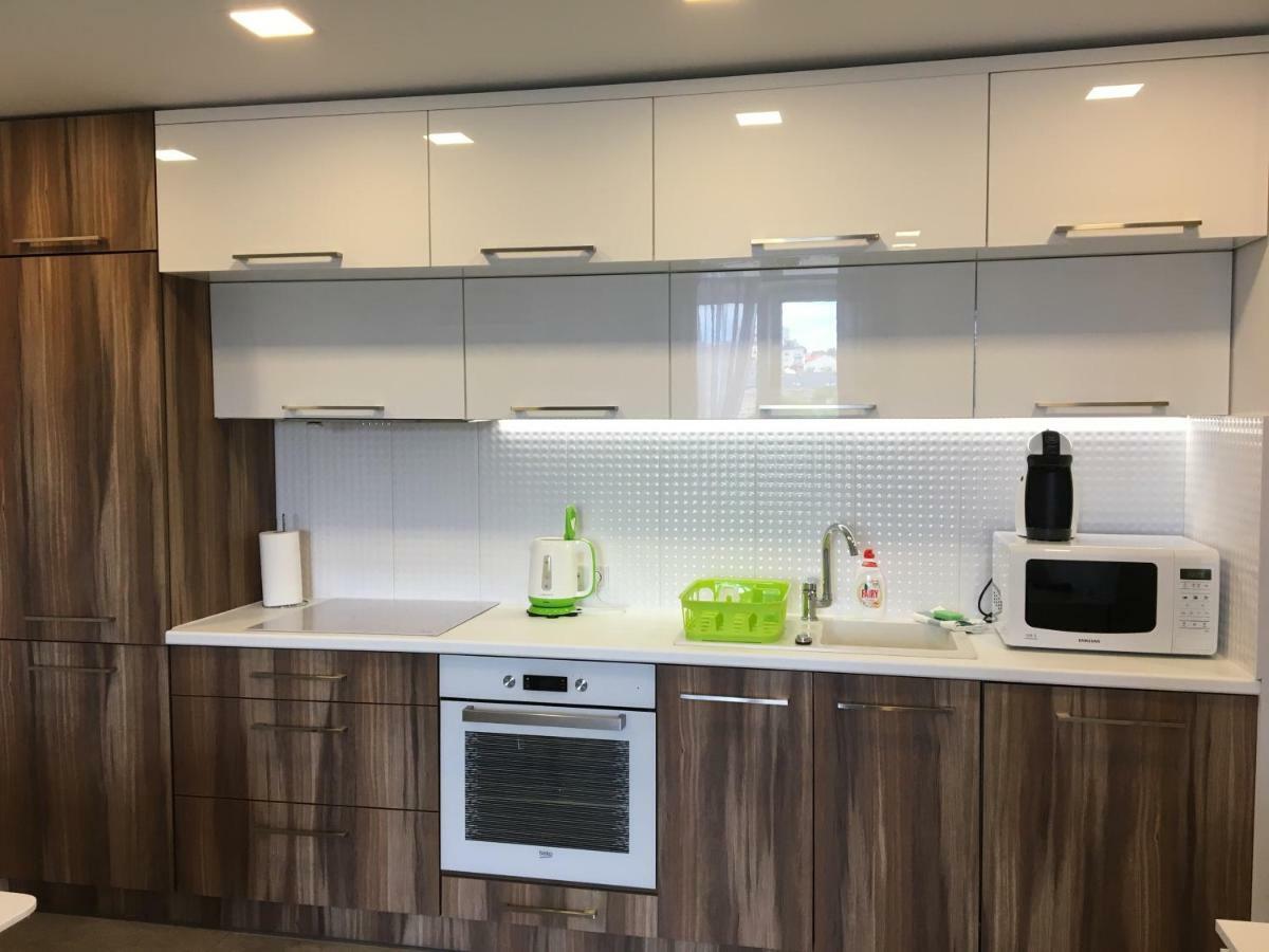 Family & Business Elegant Apartments Rynek Centrum Downtown - 2 Bedroom, Balcony, Parking Келце Екстериор снимка