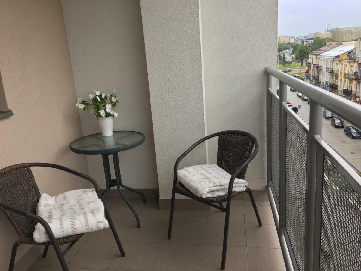 Family & Business Elegant Apartments Rynek Centrum Downtown - 2 Bedroom, Balcony, Parking Келце Екстериор снимка