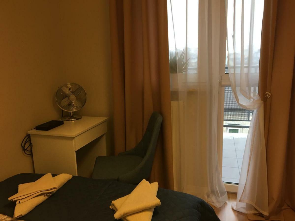 Family & Business Elegant Apartments Rynek Centrum Downtown - 2 Bedroom, Balcony, Parking Келце Екстериор снимка