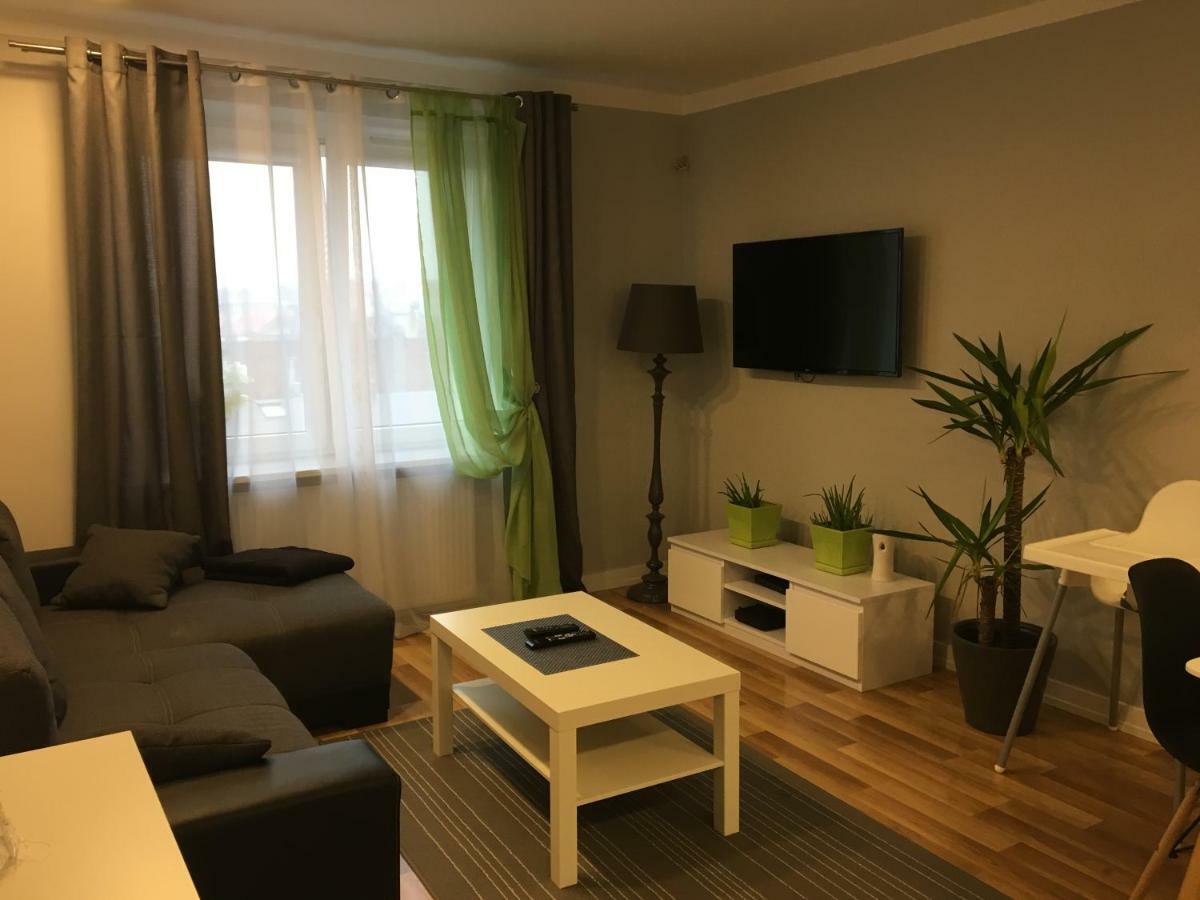 Family & Business Elegant Apartments Rynek Centrum Downtown - 2 Bedroom, Balcony, Parking Келце Екстериор снимка