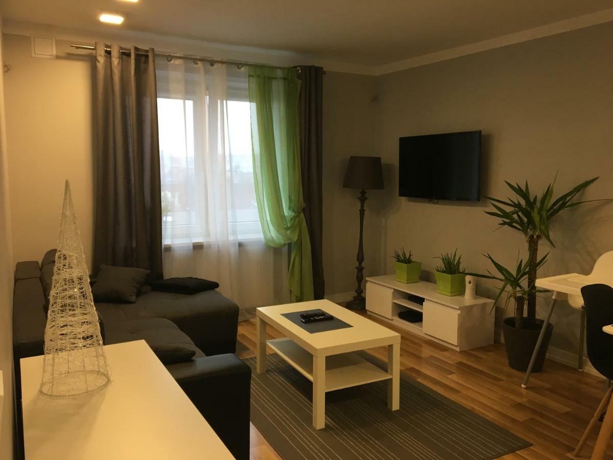 Family & Business Elegant Apartments Rynek Centrum Downtown - 2 Bedroom, Balcony, Parking Келце Екстериор снимка
